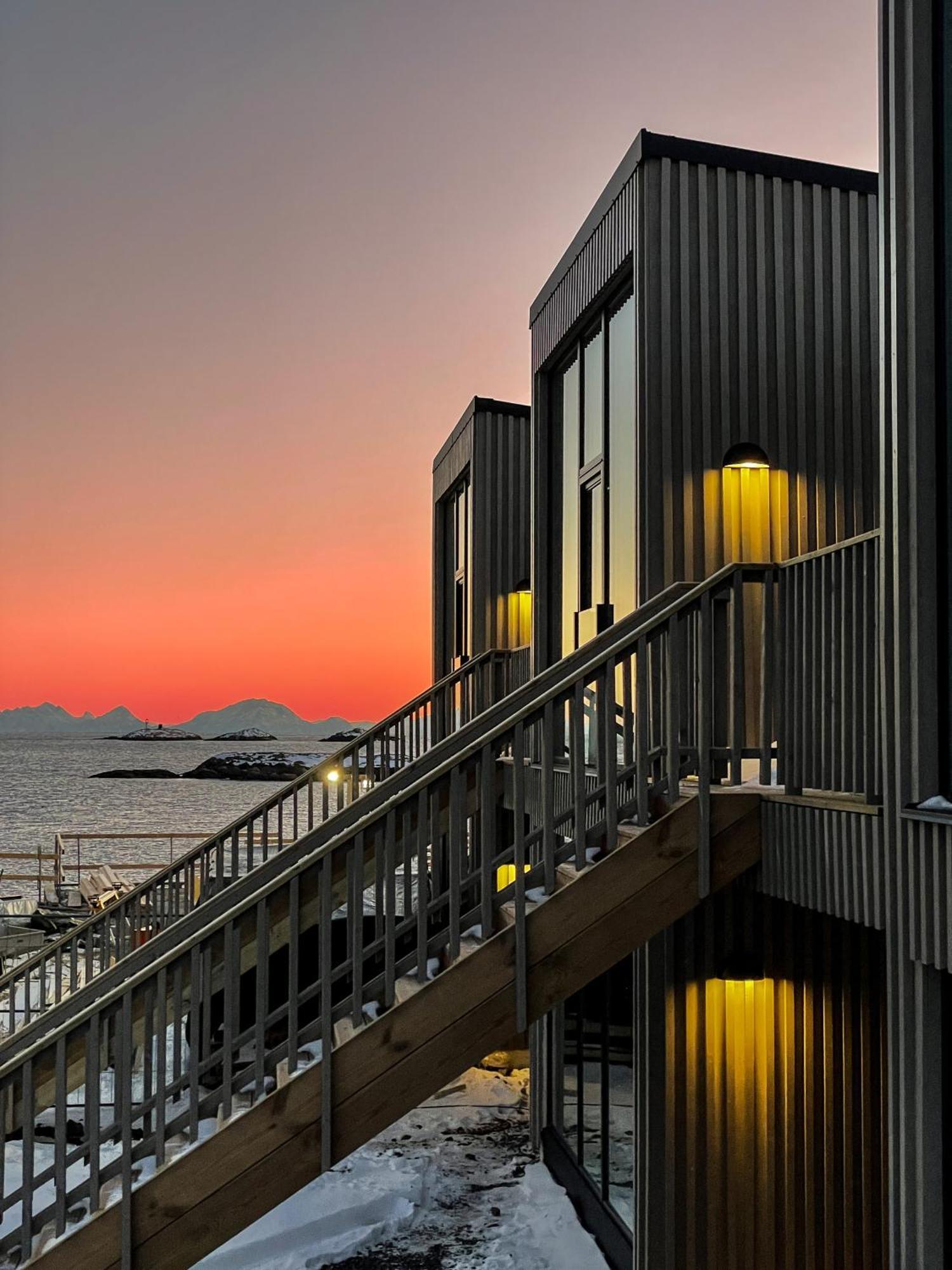Henningsvaer Lofoten New Apartment Buitenkant foto