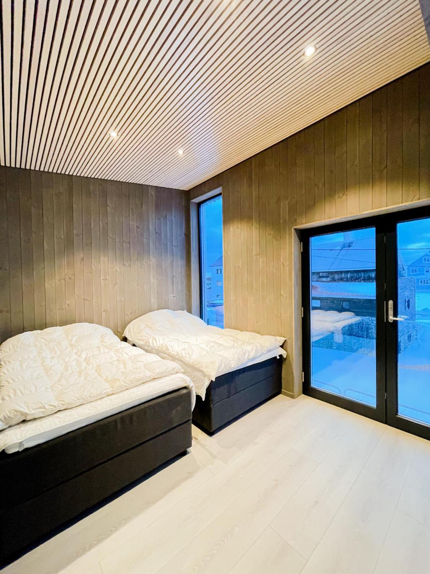 Henningsvaer Lofoten New Apartment Buitenkant foto